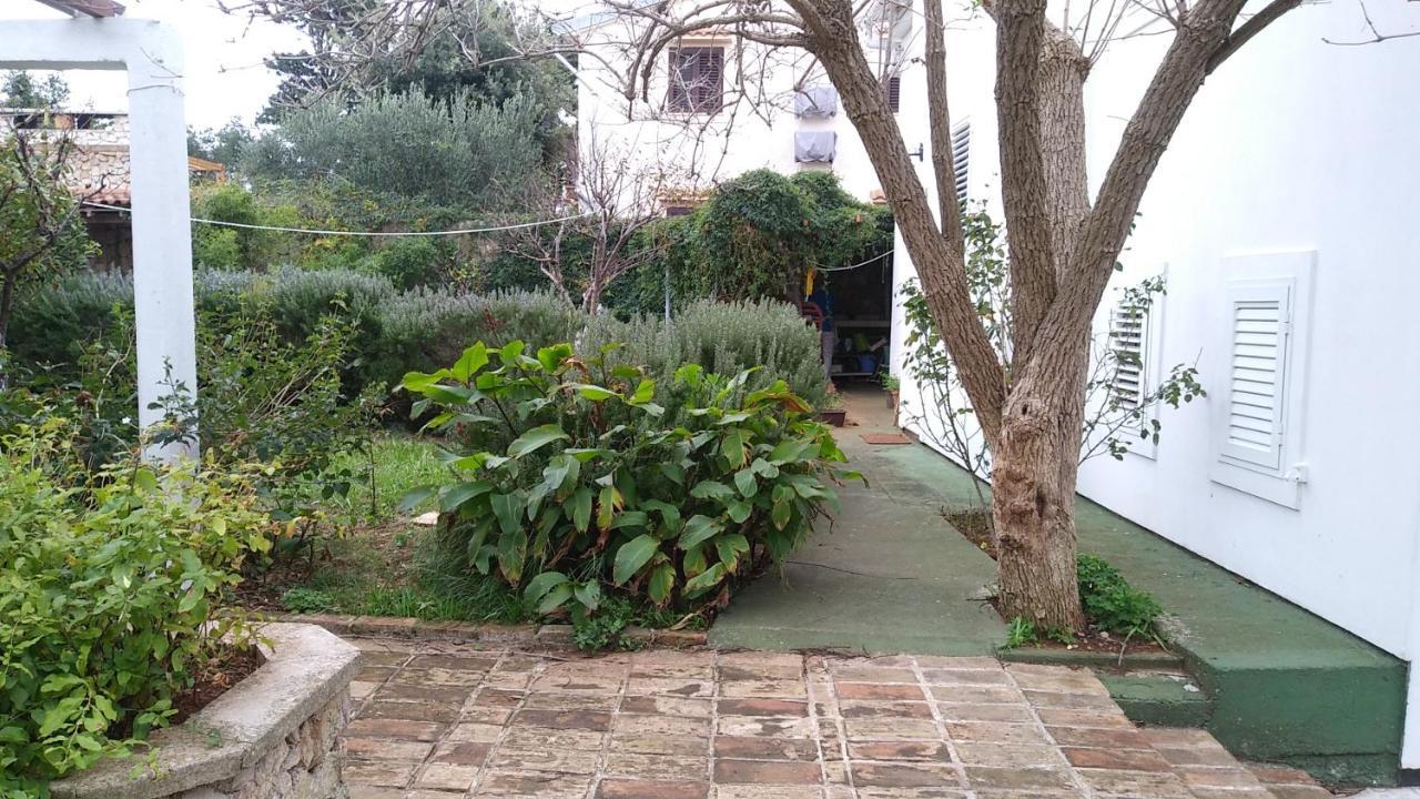 Apartments Lovor Silba Εξωτερικό φωτογραφία