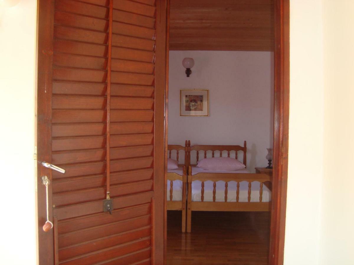 Apartments Lovor Silba Εξωτερικό φωτογραφία