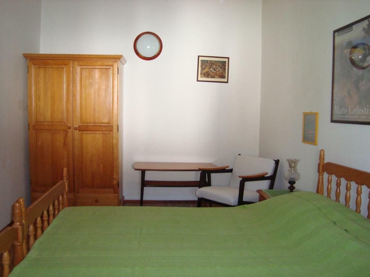 Apartments Lovor Silba Εξωτερικό φωτογραφία