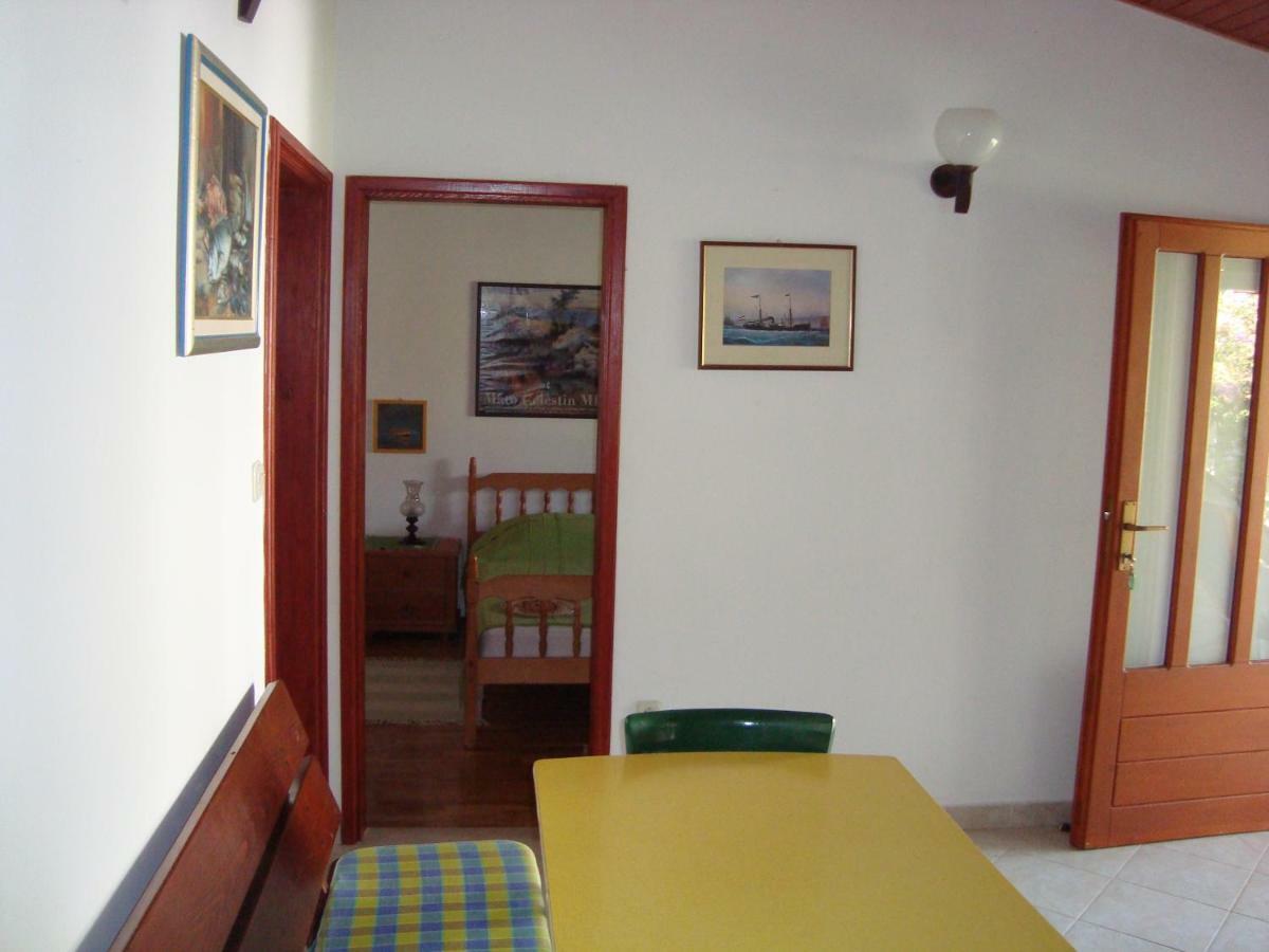 Apartments Lovor Silba Εξωτερικό φωτογραφία