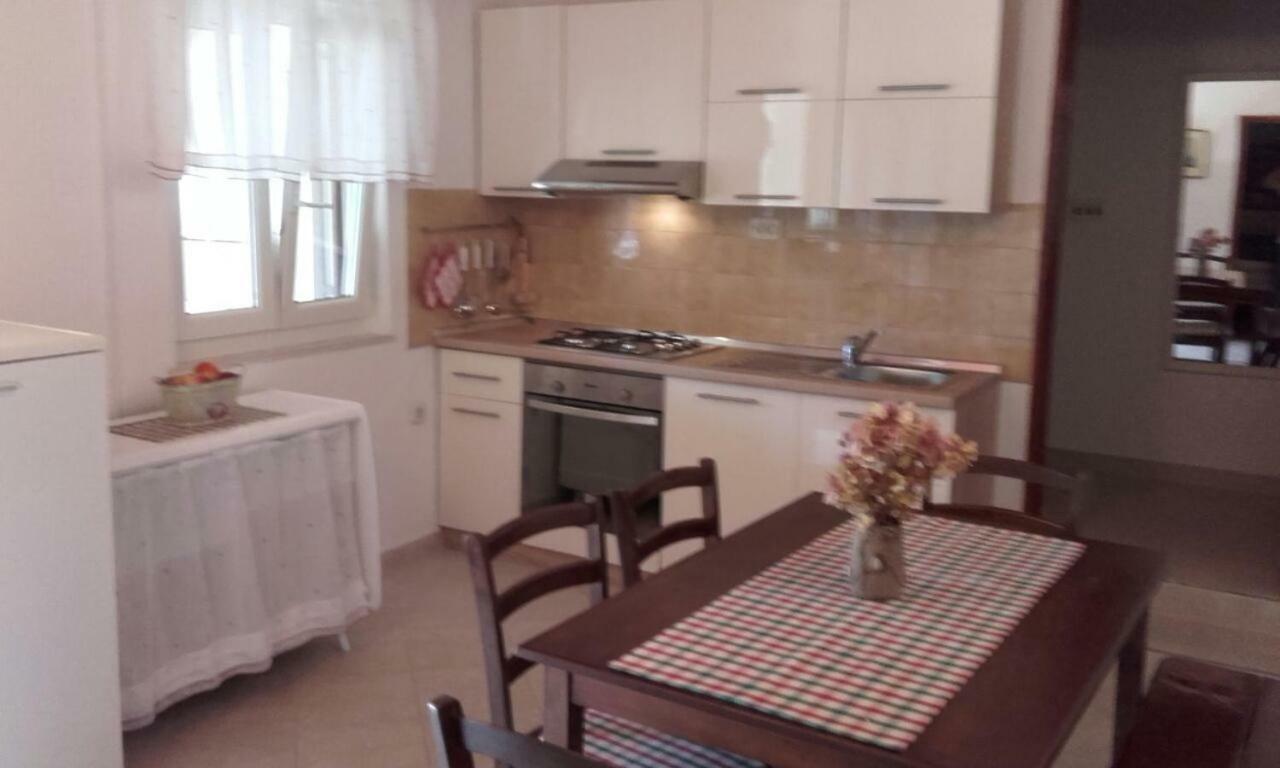 Apartments Lovor Silba Εξωτερικό φωτογραφία