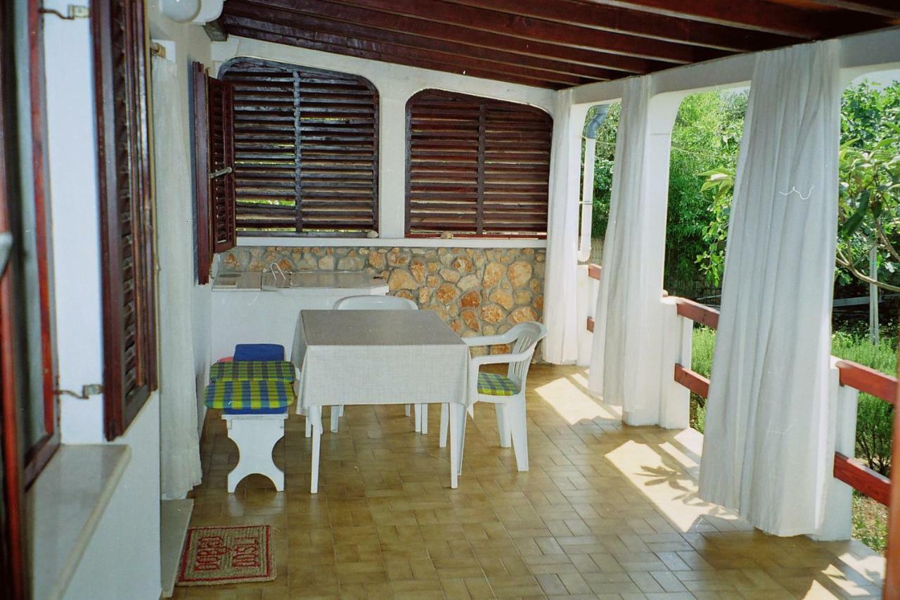 Apartments Lovor Silba Εξωτερικό φωτογραφία