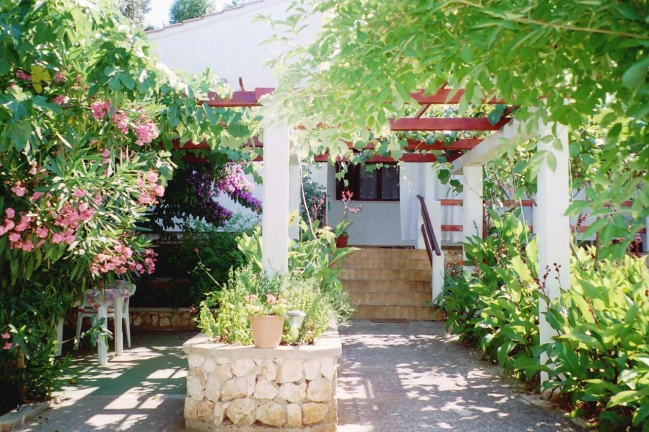 Apartments Lovor Silba Εξωτερικό φωτογραφία