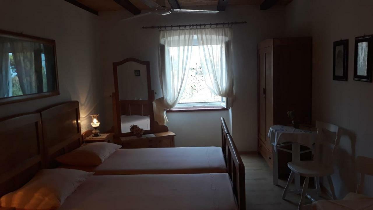 Apartments Lovor Silba Εξωτερικό φωτογραφία